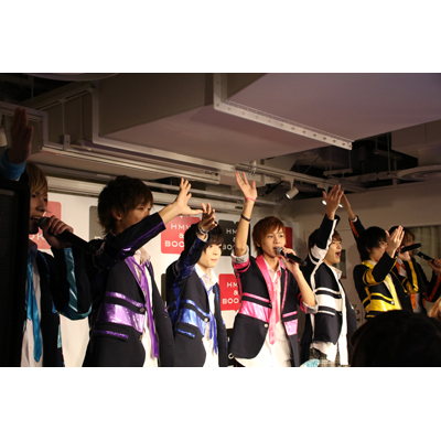 10.13「モヤモヤLovers」リリースイベント HMV&BOOKS TOKYO